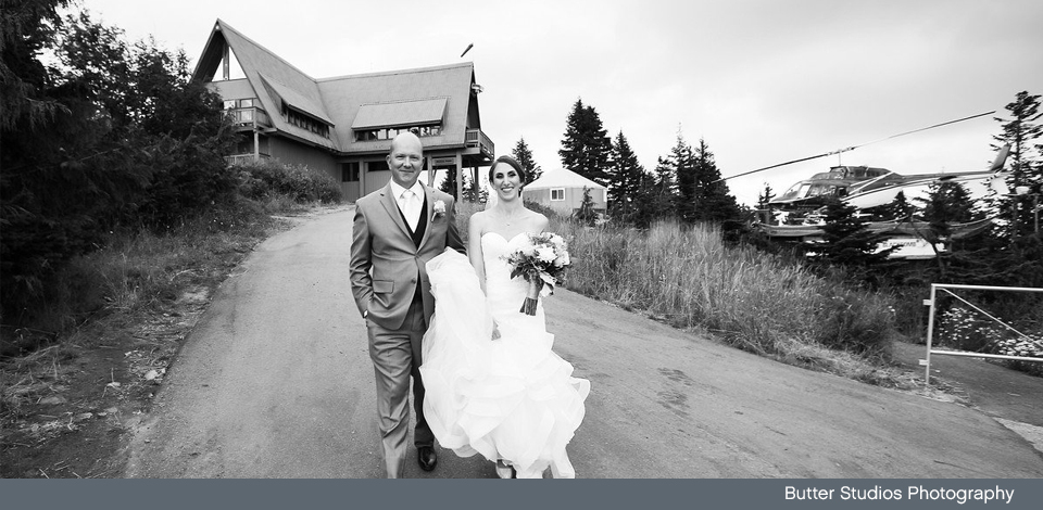 Wedding couple at Grouse Mountain