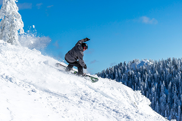 Youth ski and snowboard lessons at Grouse Mountain